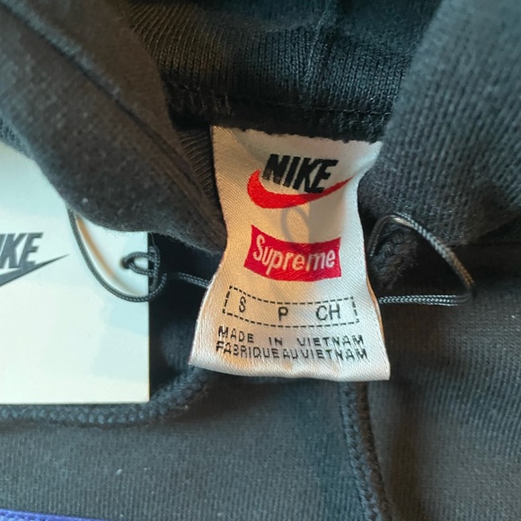 NWT Black/Purple Nike x Supreme Logo Hoodie Small - Picture 4 of 5